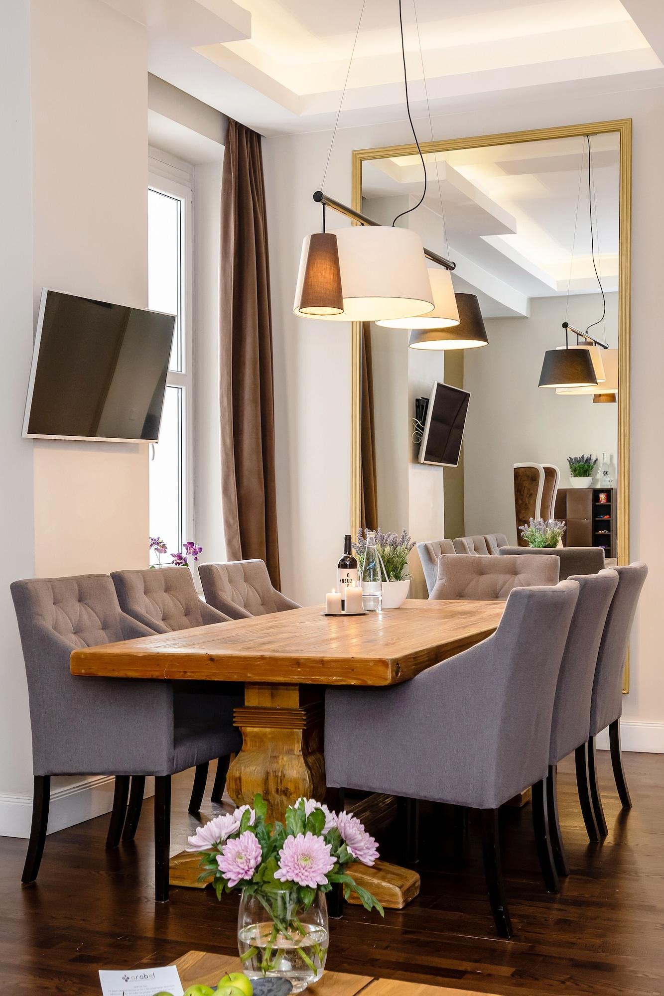 Arabel Design Apartments Berlin Extérieur photo A dining room with a television